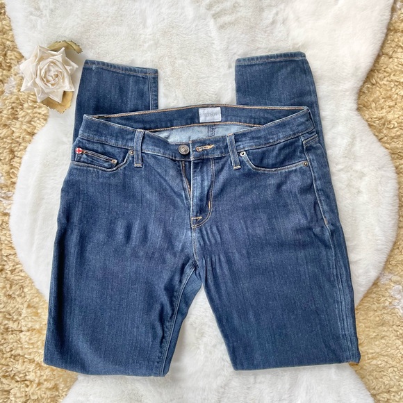 Hudson Women’s Jeans Medium wash. Jeans have stretch! Good Shape. Size 29 - Picture 2 of 5